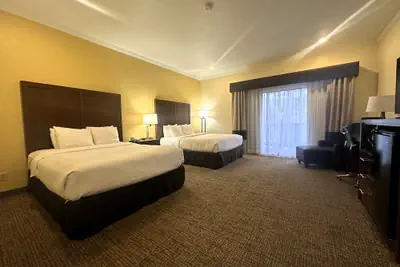 Photo 5 - Comfort Inn Monterey Peninsula Airport