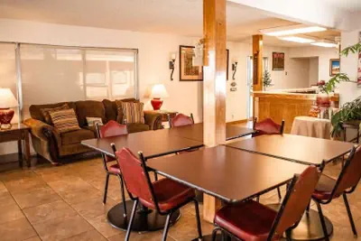 Photo 4 - Wayfarer Inn Woodward