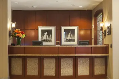 Photo 3 - Courtyard by Marriott Boston Copley Square