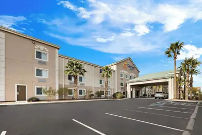 Photo 2 - Comfort Inn Tucson Central