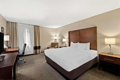 Photo 5 - Comfort Inn Tucson Central