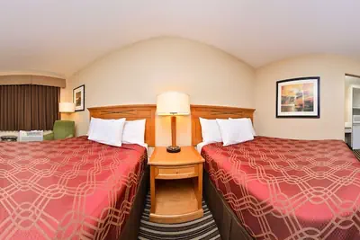 Photo 4 - Econo Lodge Kennewick Tri-Cities