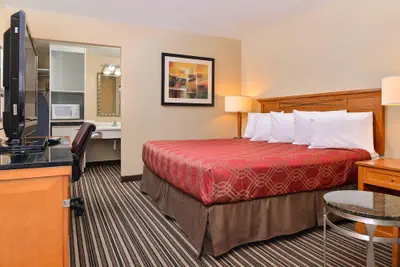 Photo 5 - Econo Lodge Kennewick Tri-Cities