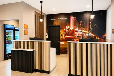 Photo 3 - La Quinta Inn & Suites by Wyndham Knoxville West