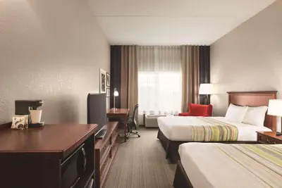Photo 5 - Country Inn & Suites by Radisson, Willmar, MN