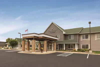 Photo 2 - Country Inn & Suites by Radisson, Willmar, MN
