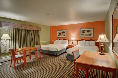 Photo 5 - Colonial Motel