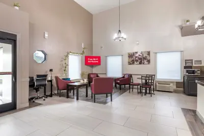 Photo 4 - Red Roof Inn & Suites Clinton, MS