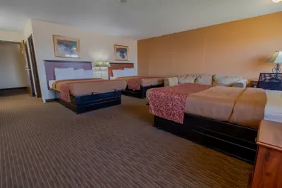 Photo 3 - Thunderbird Lodge