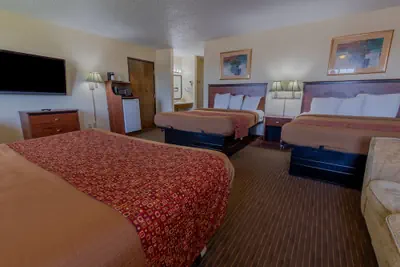 Photo 4 - Thunderbird Lodge
