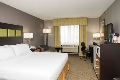 Photo 5 - Holiday Inn Express Hotel & Suites Danville by IHG