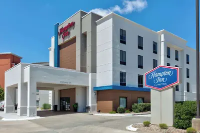 Photo 2 - Hampton Inn Norfolk