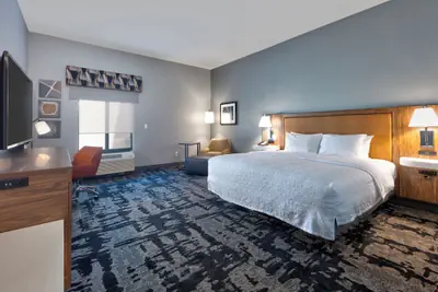 Photo 5 - Hampton Inn Norfolk