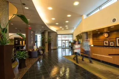 Photo 2 - Hampton Inn & Suites Boston Crosstown Center