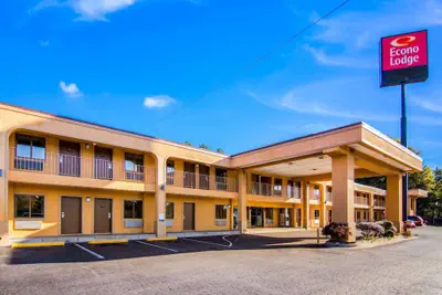 Photo 2 - Econo Lodge Atlanta Airport East