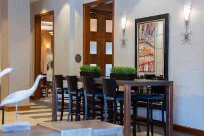 Photo 4 - DoubleTree by Hilton Bay City - Riverfront