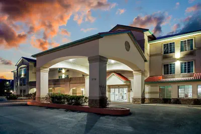 Photo 2 - La Quinta Inn & Suites by Wyndham Fruita