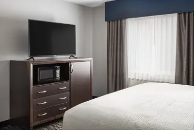 Photo 4 - Garner Auburn - Seattle by IHG