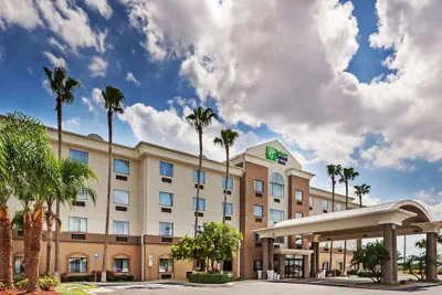 Photo 2 - Holiday Inn Express Hotel & Suites Pharr by IHG