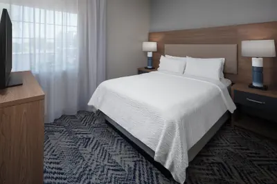 Photo 3 - Candlewood Suites St Robert by IHG