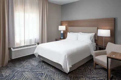 Photo 4 - Candlewood Suites St Robert by IHG
