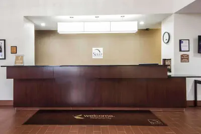 Photo 3 - Sleep Inn & Suites Oklahoma City North