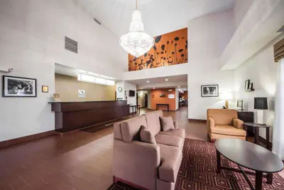 Photo 2 - Sleep Inn & Suites Oklahoma City North