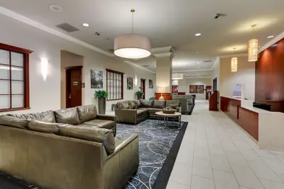 Photo 3 - DoubleTree by Hilton St. Louis Forest Park