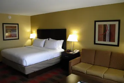 Photo 5 - Holiday Inn Express Hotel & Suites Bowling Green by IHG