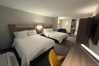 Photo 5 - Holiday Inn Express Hotel & Suites Lafayette by IHG