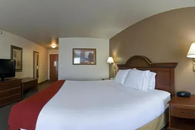 Photo 4 - Garner Hotel Brookings by IHG