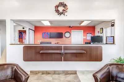 Photo 3 - Motel 6 Colby, KS