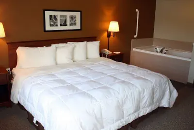Photo 3 - AmericInn by Wyndham Charlevoix
