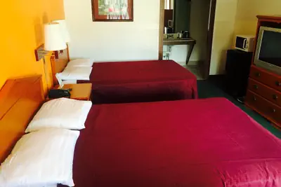 Photo 5 - Sunrise Inn