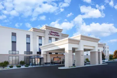 Photo 2 - Hampton Inn & Suites Munster