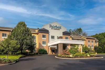 Photo 2 - Fairfield Inn & Suites by Marriott Brunswick Freeport