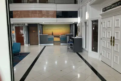 Photo 3 - La Quinta Inn & Suites by Wyndham OKC North - Quail Springs