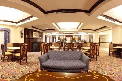 Photo 3 - Holiday Inn Express Hotel & Suites Chesapeake by IHG