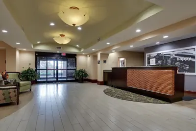Photo 2 - Hampton Inn & Suites Spartanburg-I-26-Westgate Mall