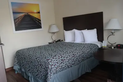 Photo 4 - Days Inn by Wyndham Santa Maria