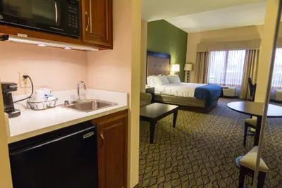 Photo 5 - Holiday Inn Express Hotel & Suites Winchester by IHG