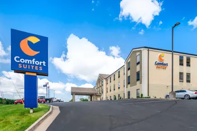 Photo 2 - Comfort Suites Jefferson City