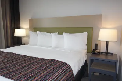 Photo 5 - Country Inn & Suites by Radisson, Coralville, IA