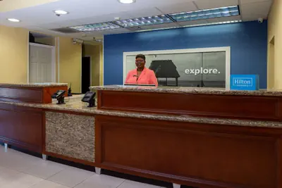 Photo 3 - Hampton Inn & Suites Jacksonville Deerwood Park