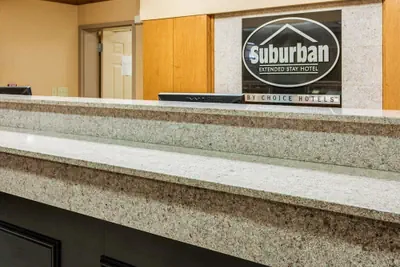 Photo 5 - Suburban Studios Avondale