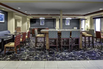 Photo 3 - Holiday Inn Express Hotel & Suites Richmond North Ashland by IHG