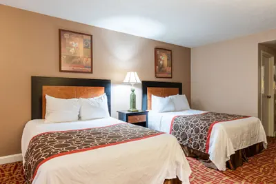 Photo 5 - Sundial Inn