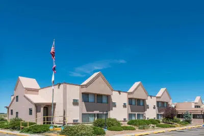 Photo 2 - Super 8 by Wyndham Laramie