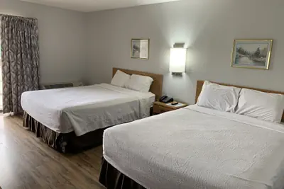 Photo 5 - Days Inn by Wyndham Waynesville NC