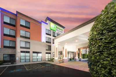 Photo 2 - Holiday Inn Express Hotel & Suites Pasco-Tri Cities by IHG